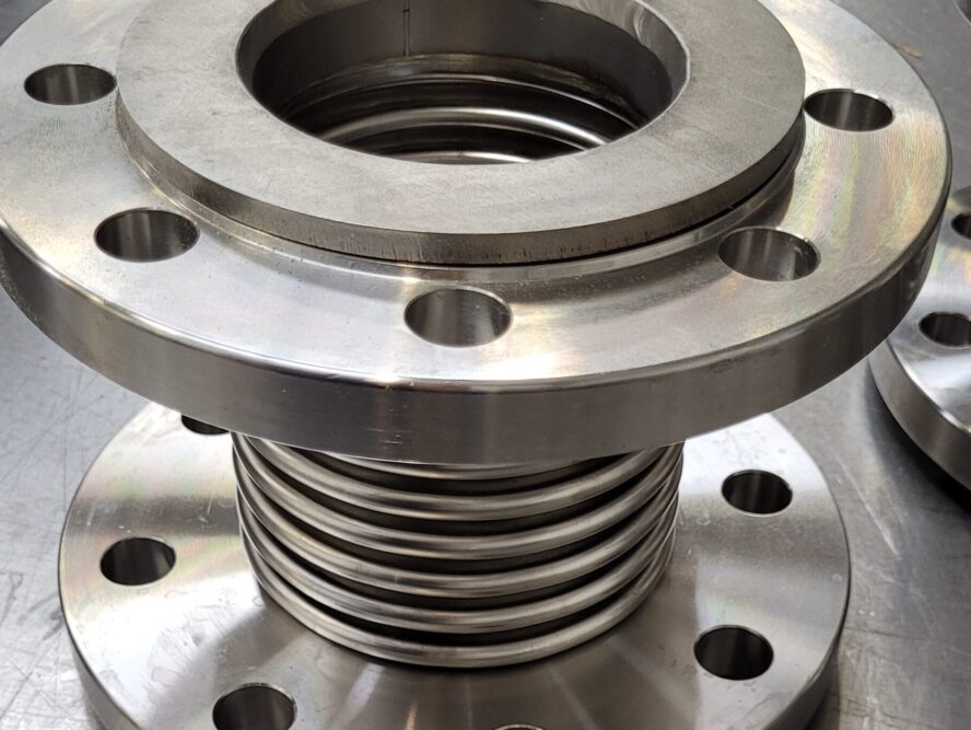 Expansion joint